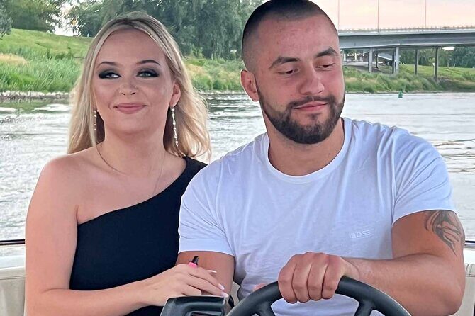 Private Cruise on Vistula in Warsaw for 4 with our Helmsman - Who Is This Tour Best For?