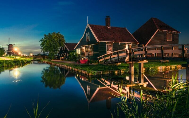 Private CUS Tour: giethoorn & Windmill zaanse en// - FAQ