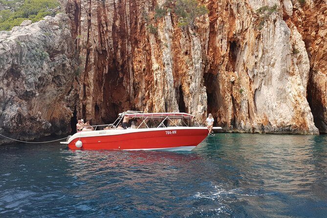 Private Custom Island Hopping Speedboat Tour from Hvar - FAQ