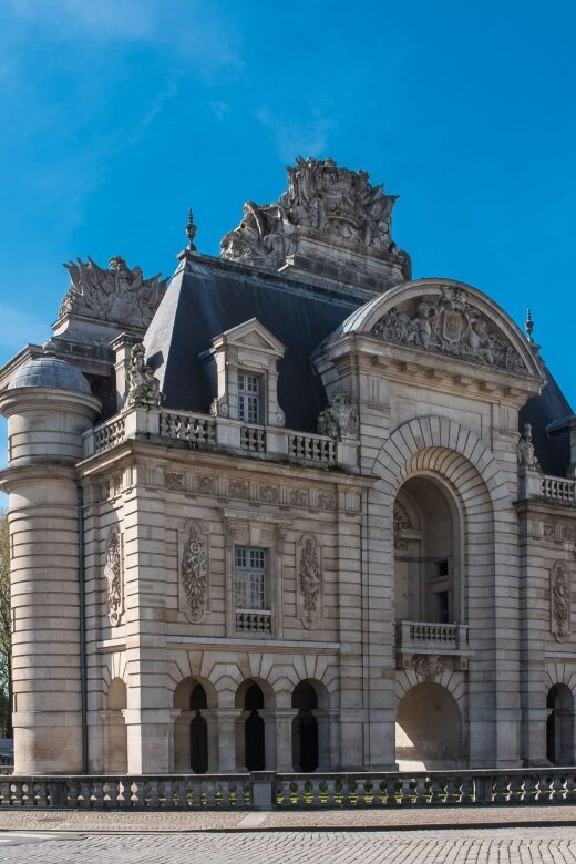 Private custom tour with a local guide Lille - An In-Depth Look at the Tour Experience