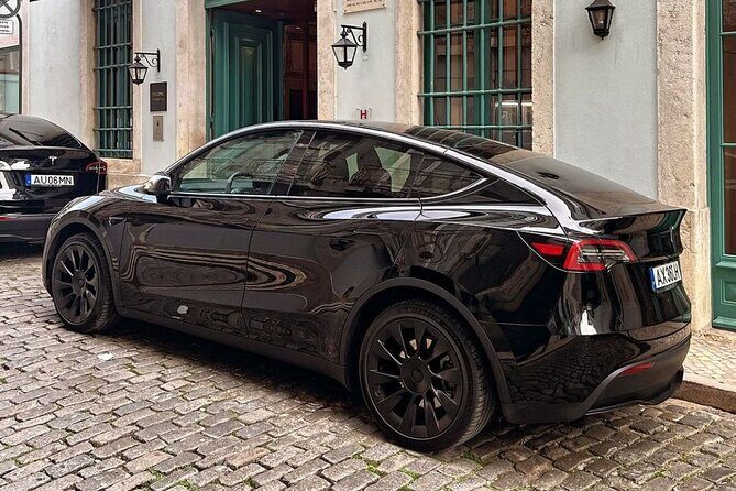 Private Customizable Tour of Lisboa Porto with Transfer - FAQs