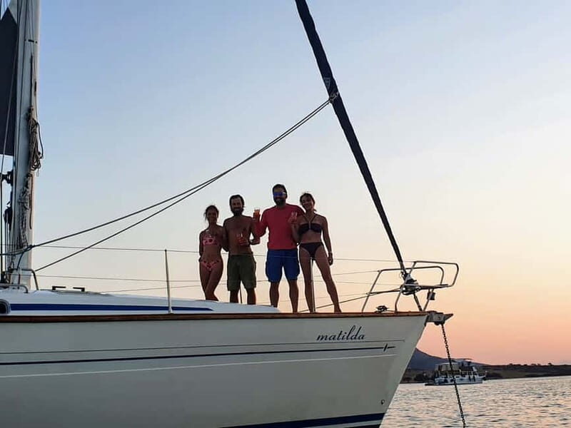 Private Daily Boat Tour to discover the highlights of Milos - An In-Depth Look at the Milos Boat Tour Experience