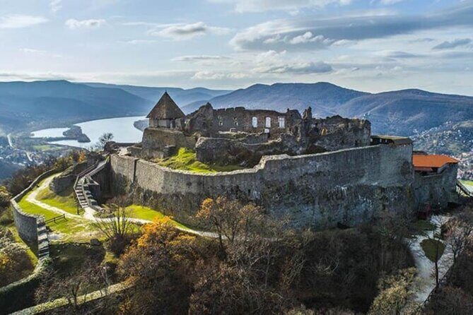 Private Danube Bend Visegrad and Szentendre Tour With Transport - Key Points