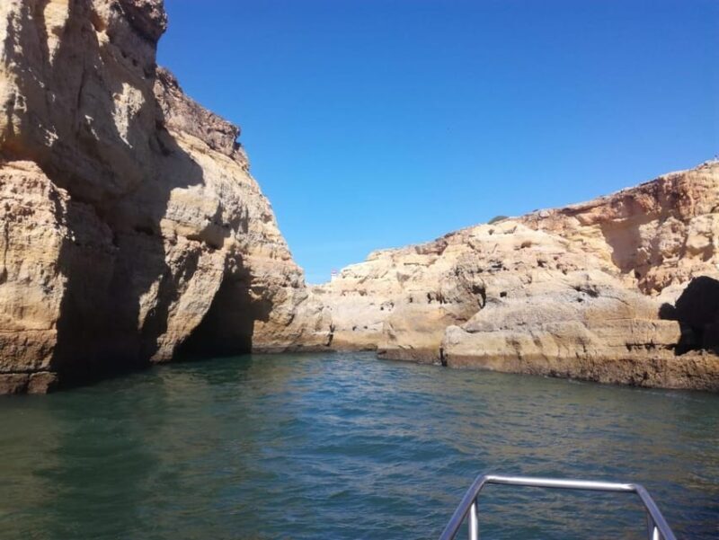 Private Day Tour Algarve with Portimão city and Benagil Cave - Lunch and Free Time: Savoring Regional Flavors