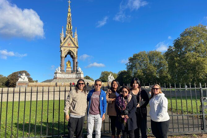 Private Day Tour from London - Stonehenge, Bath & Cotswolds - FAQs