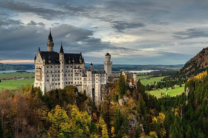 Private Day Tour from Munich to Neuschwanstein Castle and Füssen - Exploring the Itinerary in Detail