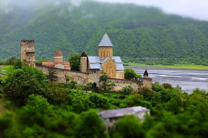 Private day Tour from Tbilisi to Kazbegi and Gudauri - FAQ