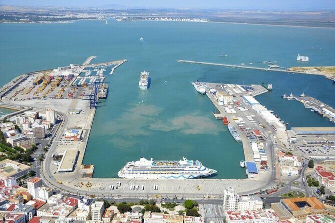 Private Day Trip from Cadiz port to Seville (tickets and transport included) - An Honest Look at the Experience