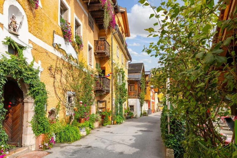 Private day trip: Munich to Hallstatt, Skywalk & Salt Mine - FAQ