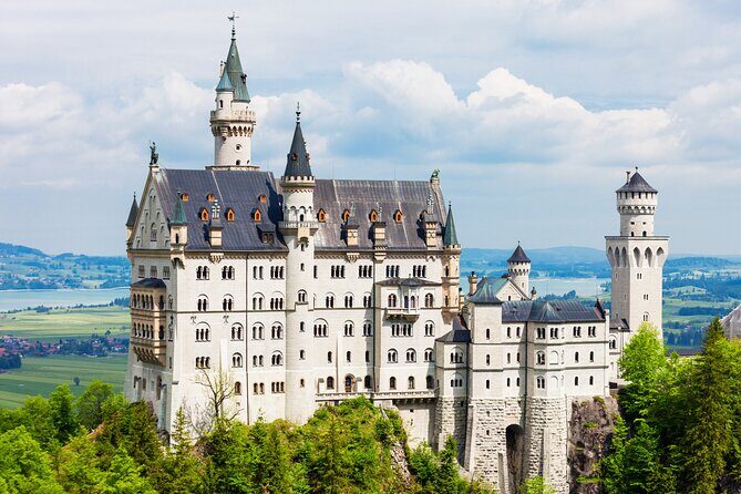 Private Day Trip: Munich to Neuschwanstein & Landsberg am Lech - FAQ