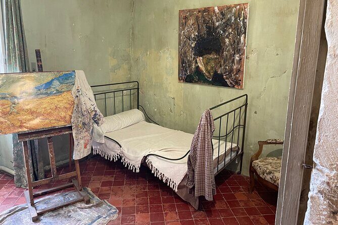 Private Day Trip to Arles Les Baux de Provence and Saint Remy de Provence - FAQ