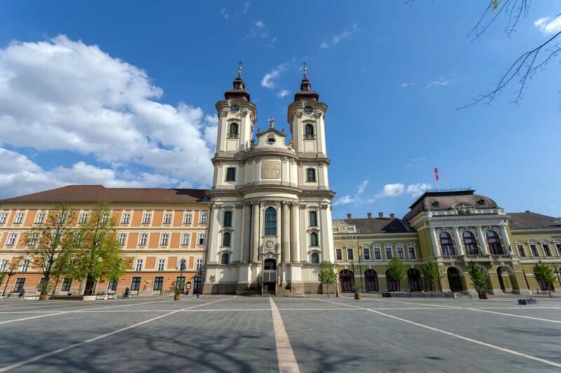 Private Day Trip to Eger Old Town & Egerfürd from Budapest - Key Points