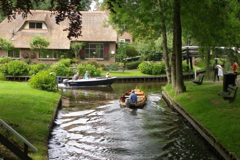 Private Day Trip to Giethoorn and the Afsluitdijk - Key Points