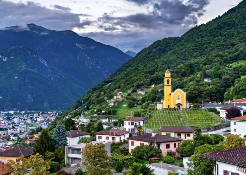 Private Day Trip to Lake Como & Lugano from Zürich by Car - FAQ