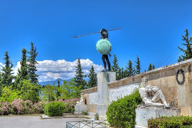 Private Day Trip to Meteora-Thermopylae from Athens/Pireaus - Who Is This Tour Best For?