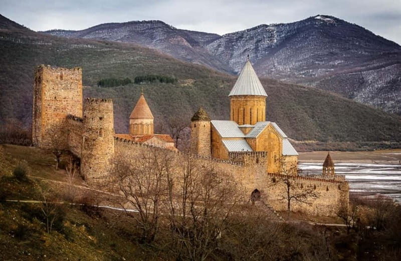 Private day trip to Stepantsminda, Kazbegi Mountains & Sno - Who Should Consider This Tour?