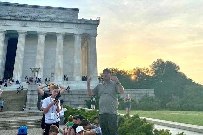 Private DC Guided Bus Tour with Step Off Guide - FAQ