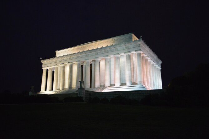 Private DC Monuments by Moonlight (Up to 12 Guests) - Why Consider the Private DC Monuments by Moonlight Tour?