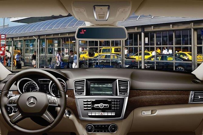 Private Departure Transfer: Central Prague to Vaclav Havel Airport - An Honest Look at the Service