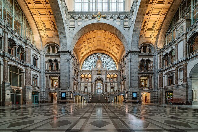 Private Departure Transfer from Antwerp to Brussels By luxury car - FAQ