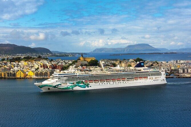 Private Departure Transfer from Athens City (Hotels/Apartments) to Piraeus Port - Value for Money