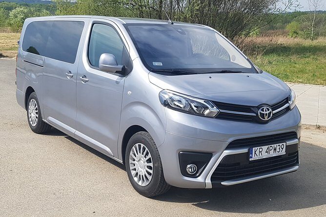 Private door-to-door transfer from Krakow to Prague - Analyzing the Cost and Value