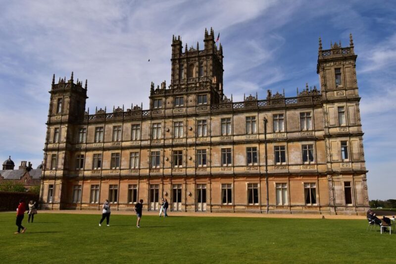 Private Downton Abbey Day Tour, including Highclere Castle - Key Points