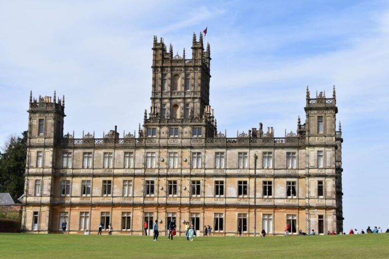 Private Downton Abbey Day Tour, including Highclere Castle - A Closer Look at the Tour Itinerary and Experience