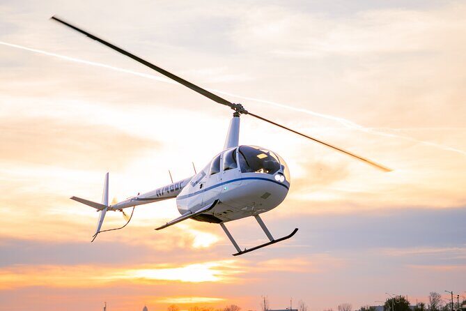 Private Downtown Milwaukee Helicopter Ride - Key Points