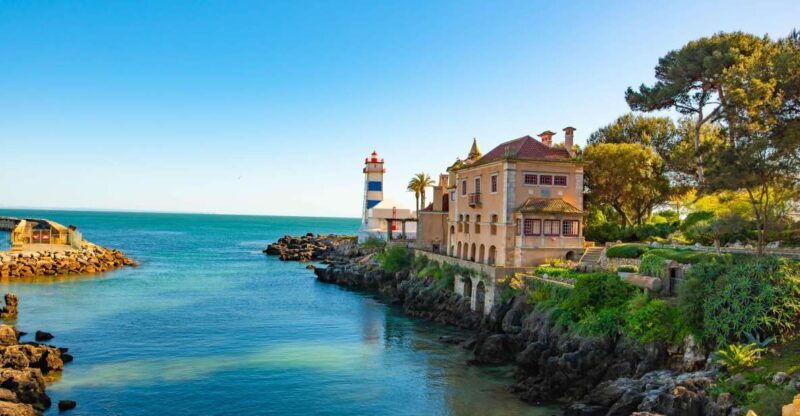 Private Driver/Guide Full Day Lisboa, Cascais and Sintra - Cascais: Coastal Chic and Scenic Views