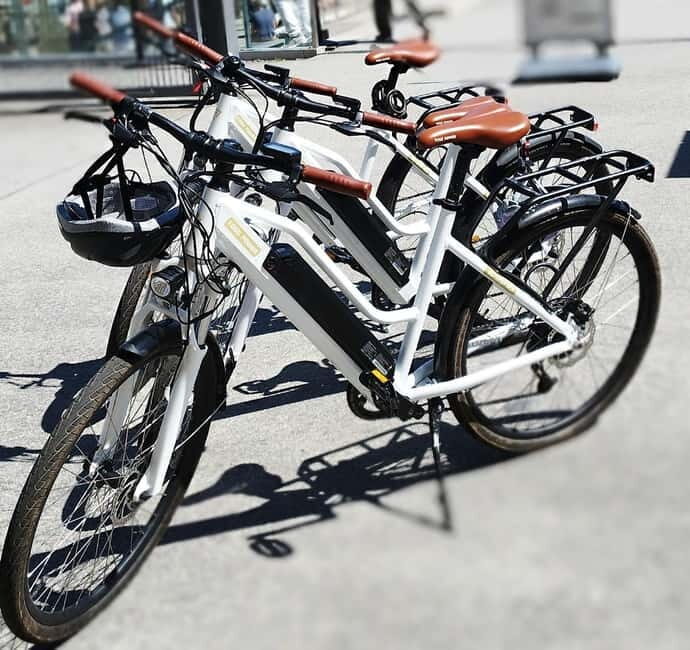 Private E-Bike Tour Berlin Highlights Tailor Made up to 10 - The Experience Guides and Photo Opportunities