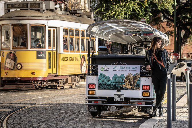 Private Eco Tuk Tuk Tour through the Heart of the City - Breaking Down the Experience