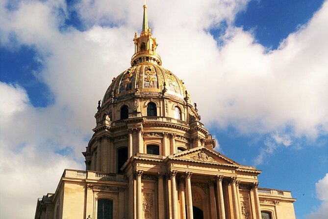 Private Eiffel Tower district walking tour with Rodin Museum - The Experience in Detail