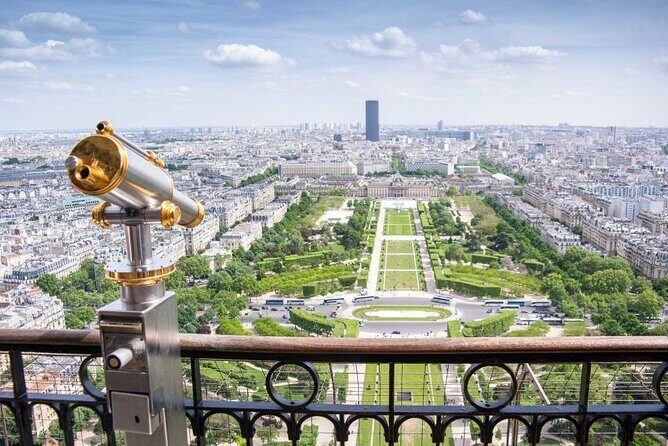 Private Eiffel Tower Tour with with River Cruise - FAQs