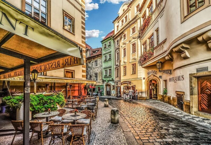 Private English speaking driver from Vienna to Prague & back - Who Will Love This Tour?