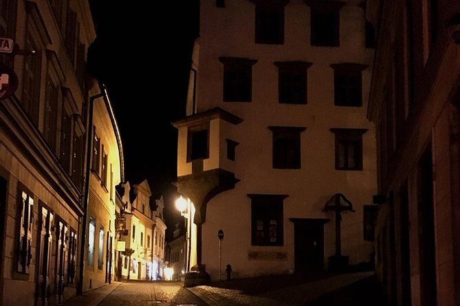 Private evening tour Cesky Krumlov Old Town and Castle area - Practical Considerations