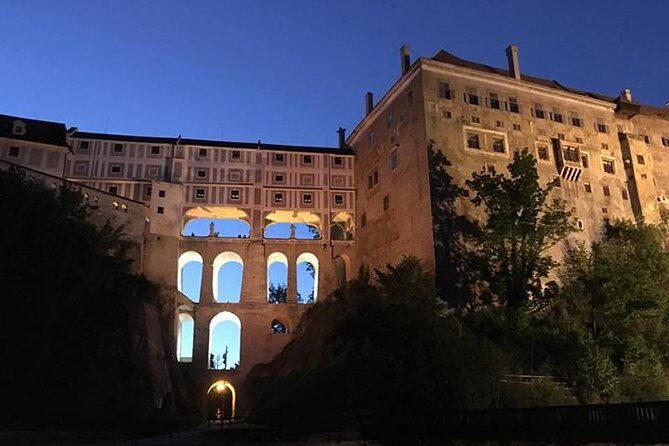Private evening tour Cesky Krumlov Old Town and Castle area - Analyzing the Value
