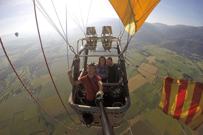 Private Exclusive Hot Air Balloon Barcelona - Key Points