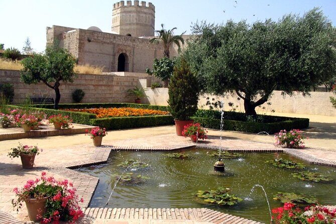 Private excursion to Jerez de la Frontera with Equestrian Show from Cadiz - FAQs