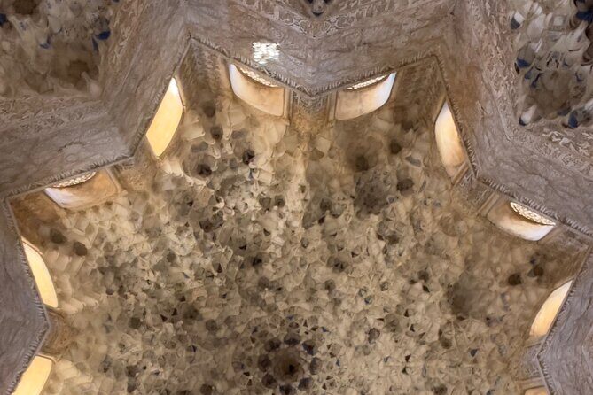 Private excursion to the Alhambra and Generalife - Key Points