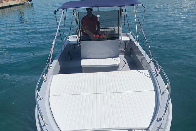 Private excursion to the island of Ischia by Conero 6.6m boat - Navigating the Day: What to Expect from the Itinerary