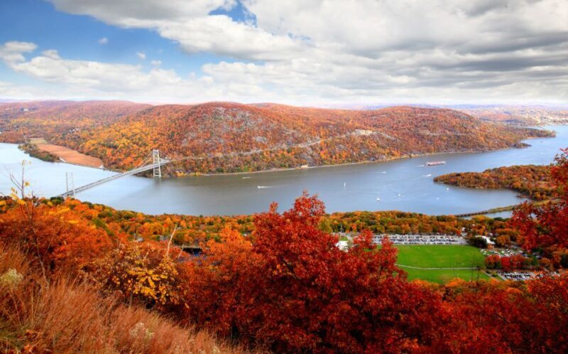 Private Fall Foliage Helicopter Tour of the Hudson Valley - An In-Depth Look at the Experience