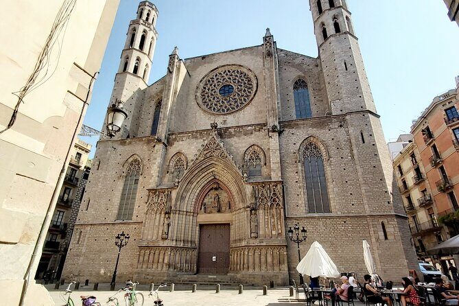 Private Family Bike Tour in Barcelona - Practical Details and What to Expect