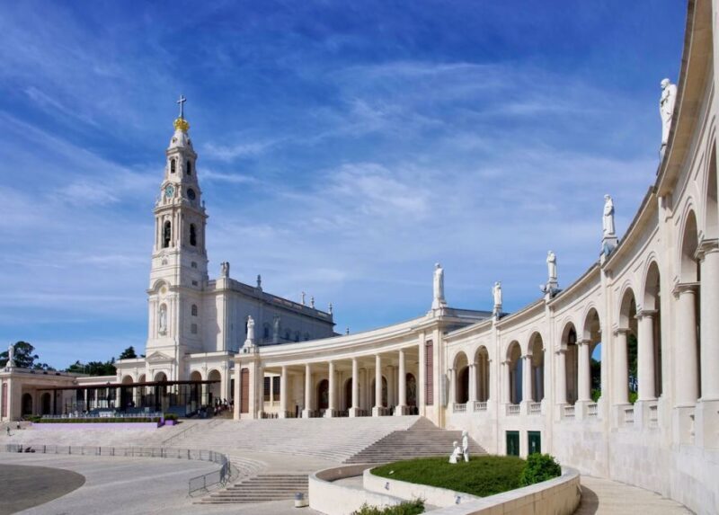 Private Fatima Full Day Tour from Lisbon - Exploring the Sacred and the Historic