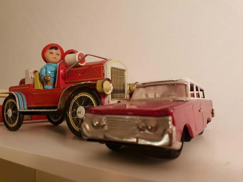 Private Flea Market Tour of Bucharest by a Vintage Car - Key Points