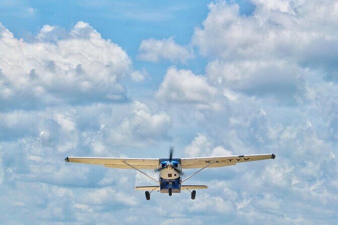 Private flight to Holbox from Cancun - What’s It Like to Take the Flight?