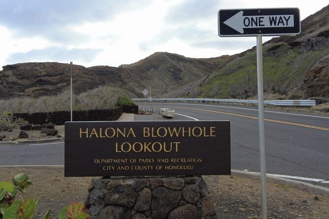 Private Full-Day Circle Island Guided Small-Group up to 6 (Se habla Español) - FAQs