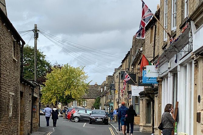 Private Full Day Excursion to the Cotswolds in a London Black Cab - The Sum Up