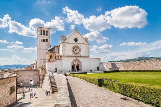 Private Full-Day Tour of Assisi and Cortona from Florence - Key Points