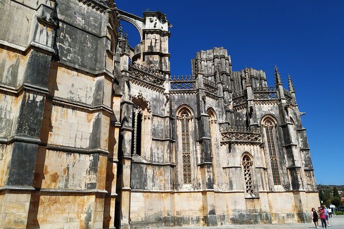 Private Full-Day Tour of Fátima Nazaré Óbidos and Batalha - Exploring the Highlights of Central Portugal